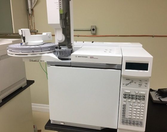 Agilent 6890 N G1530A / G1540A Gas Chromatography ( GC ) Instrument